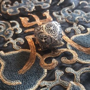 KONSTANTINO ETCHED PENELOPE DOME RING